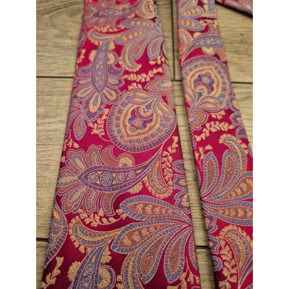The Mens‎ Store Bloomingdales Silk Abstract Paisley Tie Red Pink Purple Gold